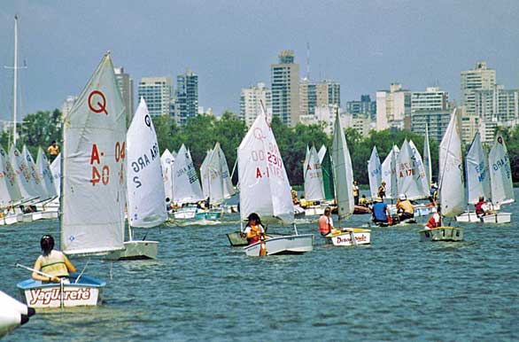 Regata en R�o Paran�